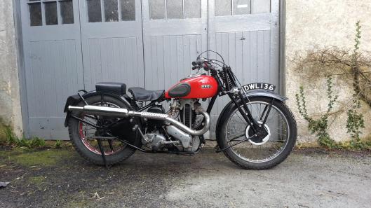 Photo - Lot 181 1936 Ariel 499CC Red Hunter - Competition Model